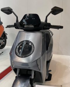 NIU's YQi hybrid gas/electric scooter at EICMA 2021