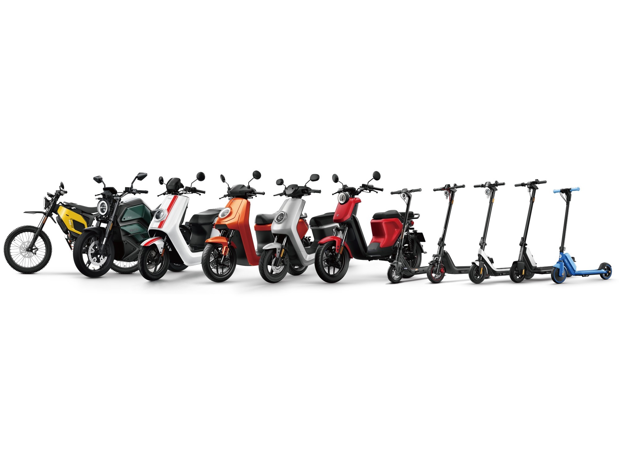 NIU Family 2024_Mopeds+Scooters3840-square